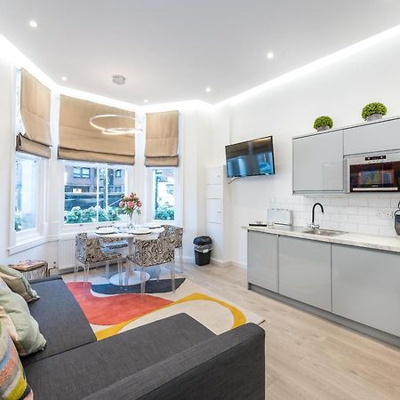 Apartamento Casa Italia Near Kings Road In Chelsea With Wifi & Washing Machine Londres Exterior foto