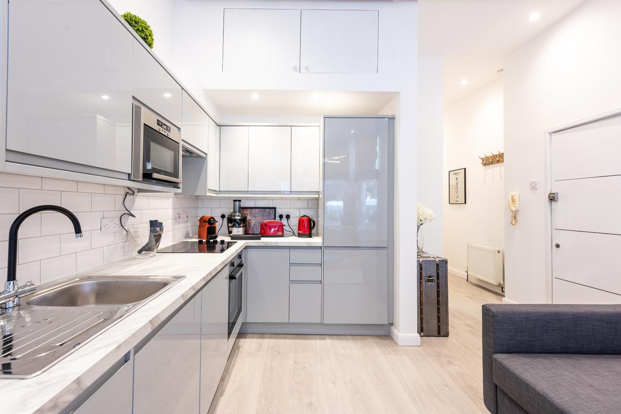 Apartamento Casa Italia Near Kings Road In Chelsea With Wifi & Washing Machine Londres Exterior foto
