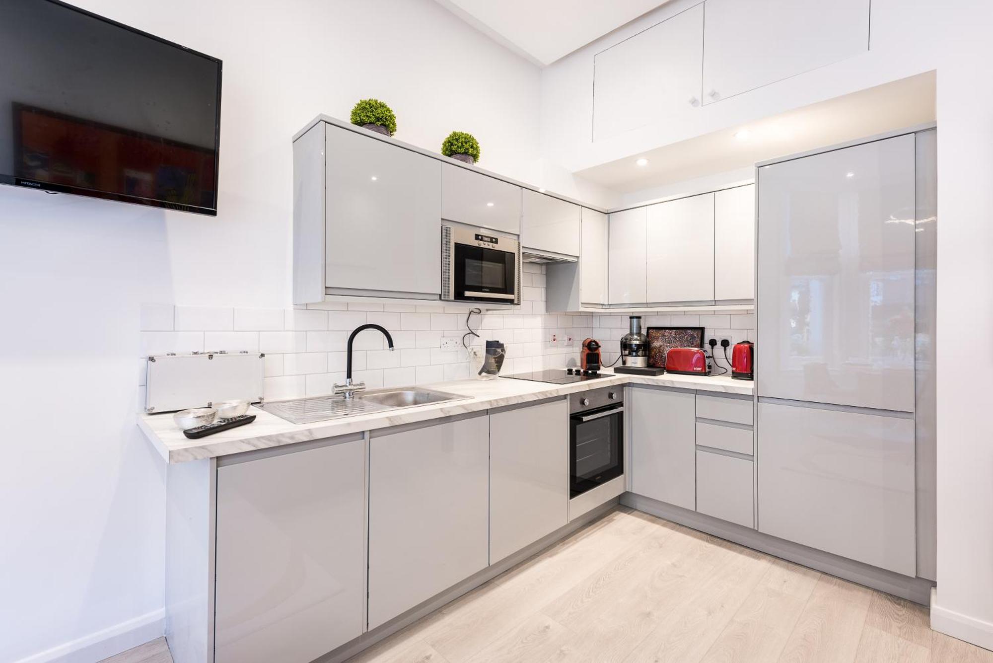 Apartamento Casa Italia Near Kings Road In Chelsea With Wifi & Washing Machine Londres Exterior foto