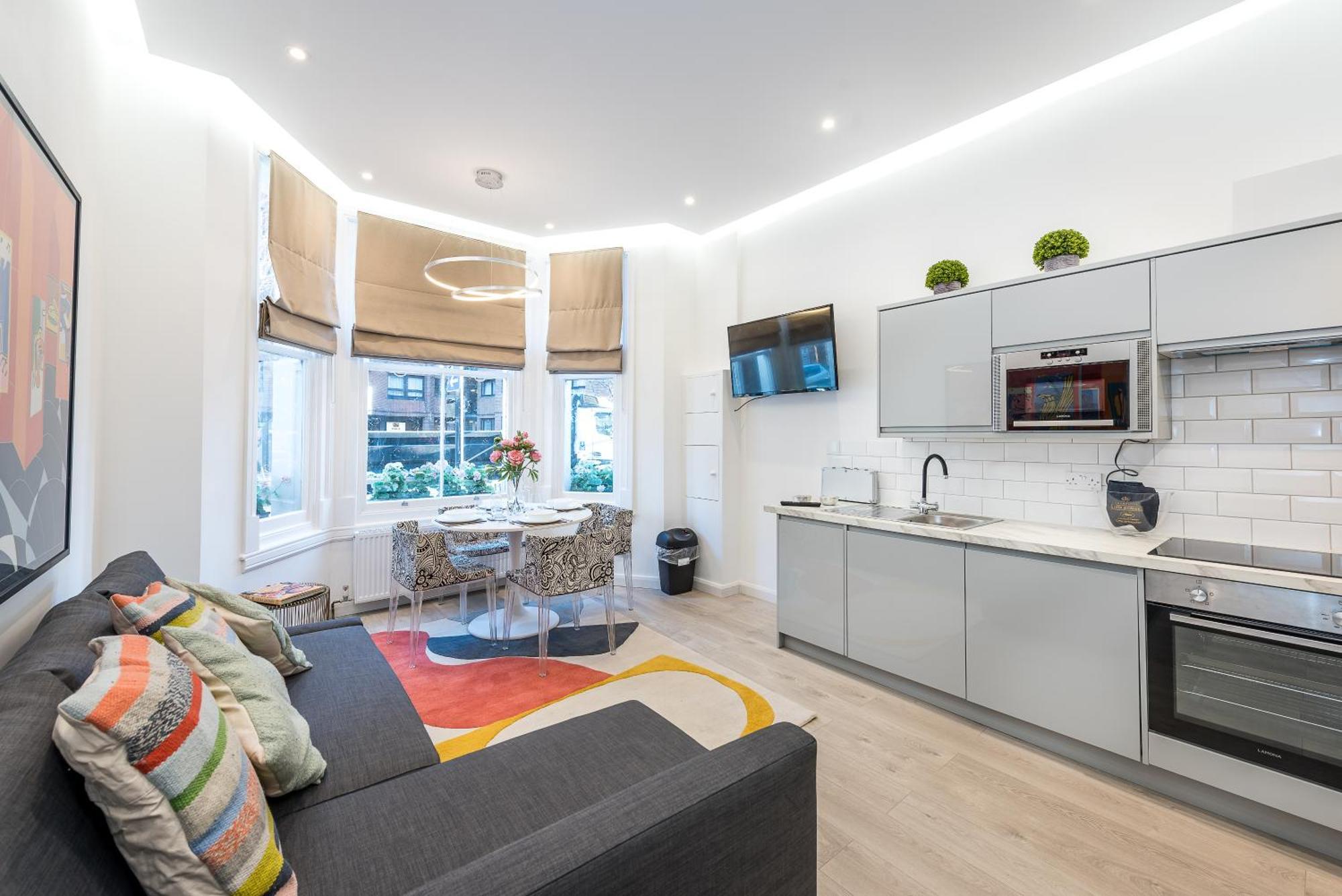 Apartamento Casa Italia Near Kings Road In Chelsea With Wifi & Washing Machine Londres Exterior foto